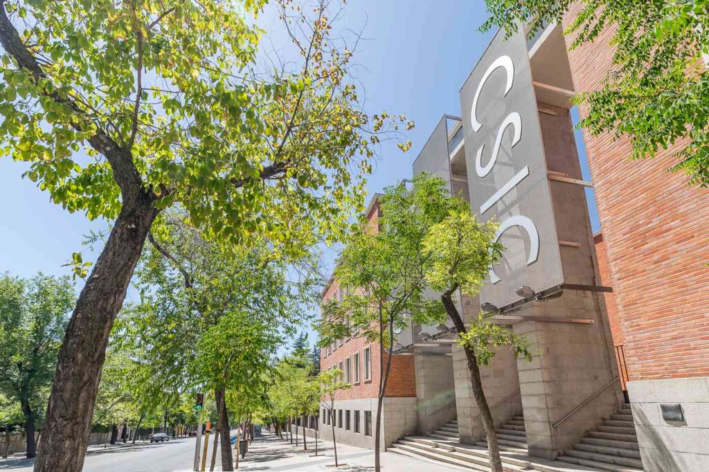 Entorno Apartamentos Bernabeu Stays